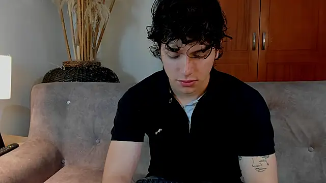 Snapshot of bravoboreal chatting on October 18, 2025, 2:18 pm bravoboreal online show from October 18, 2025, 2:18 pm