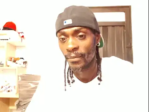 Snapshot of phillip-hot chatting on January 4, 2025, 8:59 pm phillip-hot online show from January 4, 2025, 8:59 pm