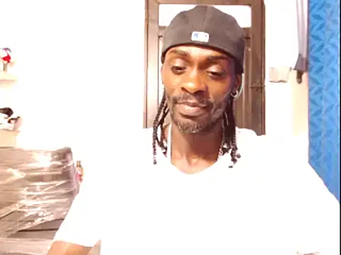 Snapshot of phillip-hot chatting on January 6, 2025, 8:28 pm phillip-hot online show from January 6, 2025, 8:28 pm