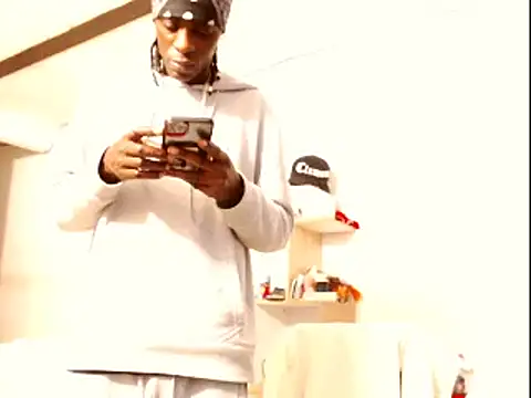 Snapshot of phillip-hot chatting on February 23, 2025, 2:18 am phillip-hot online show from February 23, 2025, 2:18 am