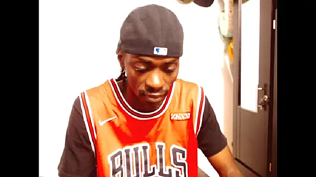 Snapshot of phillip-hot chatting on October 6, 2025, 1:52 pm phillip-hot online show from October 6, 2025, 1:52 pm