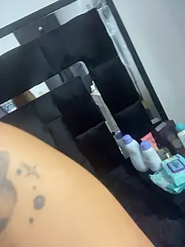 Snapshot of angelss_of_charlie chatting on January 8, 2026, 4:20 pm angelss of charlie online show from January 8, 2026, 4:20 pm