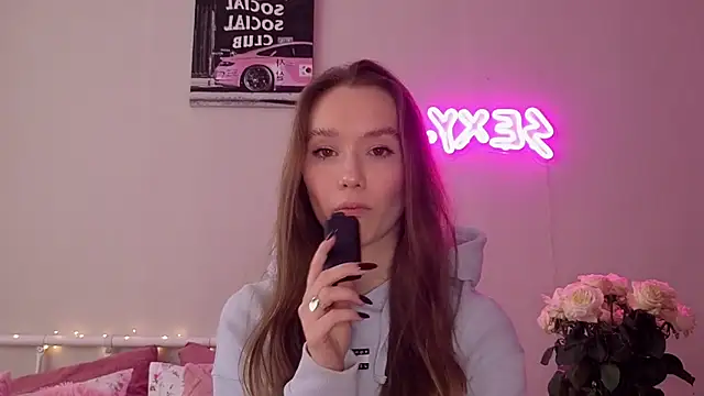 Snapshot of KateVon chatting on October 14, 2025, 9:21 am KateVon online show from October 14, 2025, 9:21 am