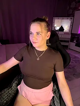 Snapshot of Lexi_noah chatting on September 18, 2025, 9:17 pm Lexi noah online show from September 18, 2025, 9:17 pm