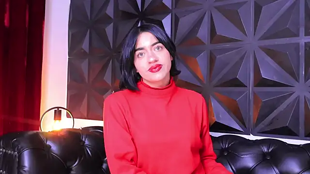 Snapshot of KasiaNoir_ chatting on February 22, 2025, 1:24 pm KasiaNoir online show from February 22, 2025, 1:24 pm