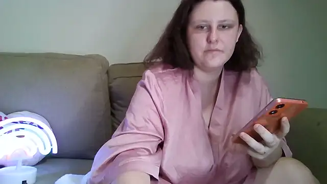 Snapshot of tvshtvsh24 chatting on February 7, 2025, 9:37 am tvshtvsh24 online show from February 7, 2025, 9:37 am