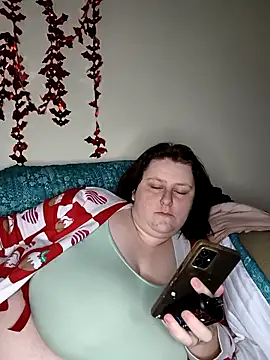 Snapshot of tvshtvsh24 chatting on September 28, 2025, 5:35 am tvshtvsh24 online show from September 28, 2025, 5:35 am