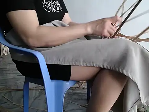 Snapshot of nolame18xxx chatting on April 7, 2026, 8:59 am nolame18xxx online show from April 7, 2026, 8:59 am