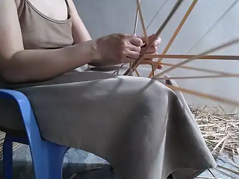 Snapshot of nolame18xxx chatting on April 9, 2026, 10:42 am nolame18xxx online show from April 9, 2026, 10:42 am