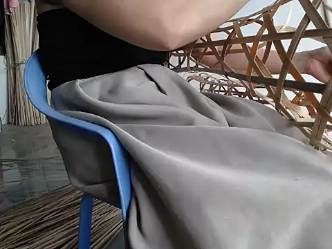 Snapshot of nolame18xxx chatting on April 11, 2026, 1:43 am nolame18xxx online show from April 11, 2026, 1:43 am