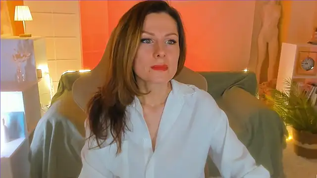 April o Nill online show from March 4, 2025, 1:06 pm