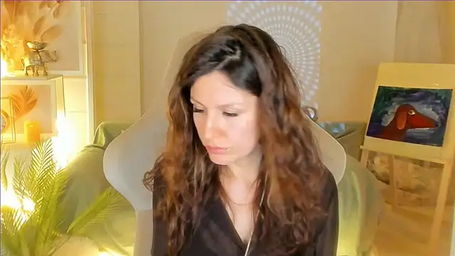 April o Nill online show from March 17, 2025, 4:11 pm