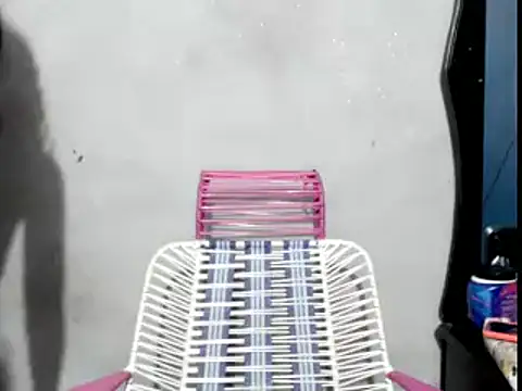 Snapshot of dirtyxgirlxxxschoolgirl chatting on March 18, 2025, 11:41 am dirtyxgirlxxxschoolgirl online show from March 18, 2025, 11:41 am