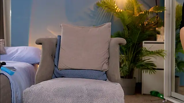 Snapshot of _keeti_ chatting on March 8, 2025, 8:44 am keeti online show from March 8, 2025, 8:44 am