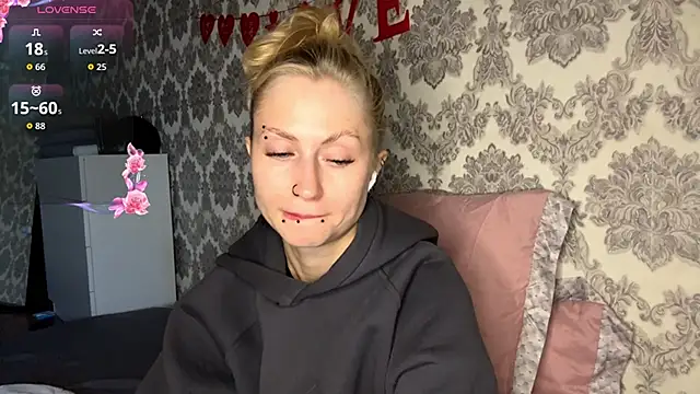 MarthaGees online show from September 12, 2025, 4:23 am