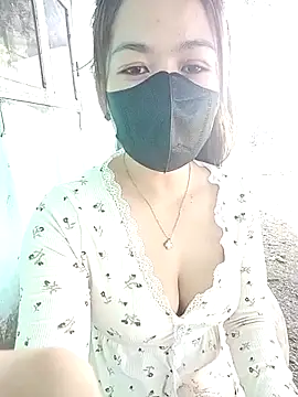 YEESE199 online show from March 2, 2025, 6:59 am