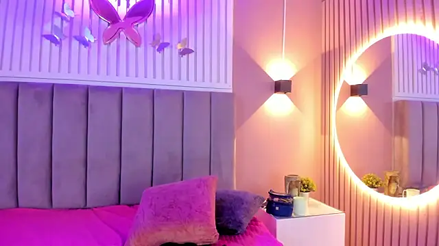 diosa cristal online show from February 18, 2025, 6:48 am