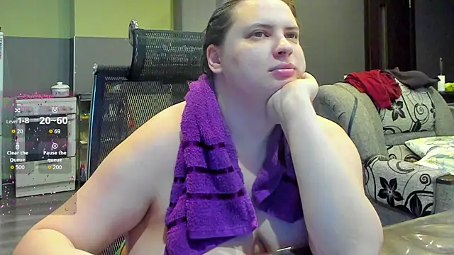 1lindsey1 online show from November 5, 2025, 2:06 pm