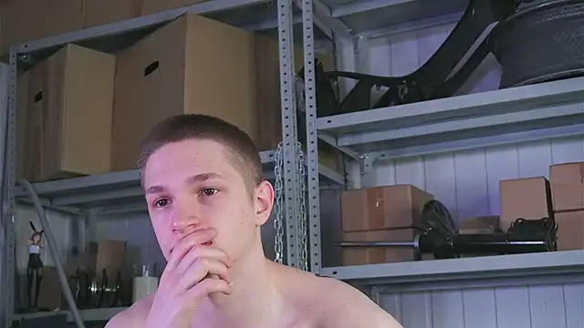 dustyn fox online show from April 3, 2026, 3:37 am