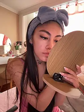 Snapshot of Effy_Bonny chatting on November 5, 2025, 2:17 pm Effy Bonny online show from November 5, 2025, 2:17 pm