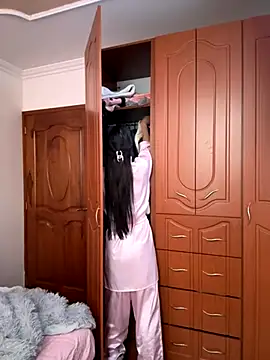 Snapshot of Effy_Bonny chatting on November 11, 2025, 11:43 am Effy Bonny online show from November 11, 2025, 11:43 am