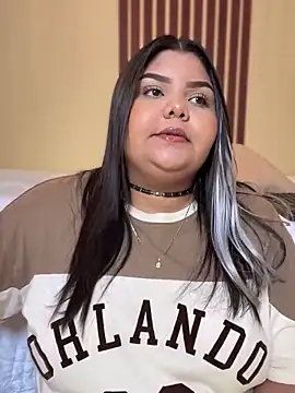 Snapshot of _Shara_Handal_ chatting on January 3, 2025, 10:41 am Shara Handal online show from January 3, 2025, 10:41 am