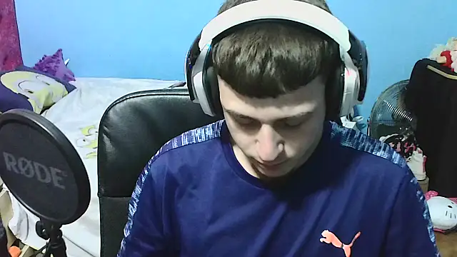 Snapshot of Nenejoven16- chatting on October 18, 2025, 9:04 pm Nenejoven16- online show from October 18, 2025, 9:04 pm