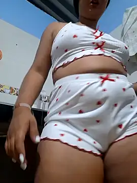 sexy-latin10 online show from January 9, 2025, 2:33 am