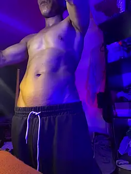 Snapshot of Pompero11 chatting on February 3, 2026, 3:04 am Pompero11 online show from February 3, 2026, 3:04 am