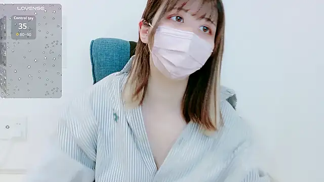 MoMoka jp online show from March 29, 2026, 11:32 am