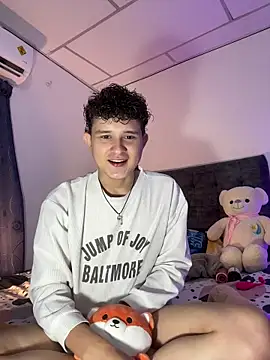 Nathan Bluee online show from October 28, 2025, 3:04 pm