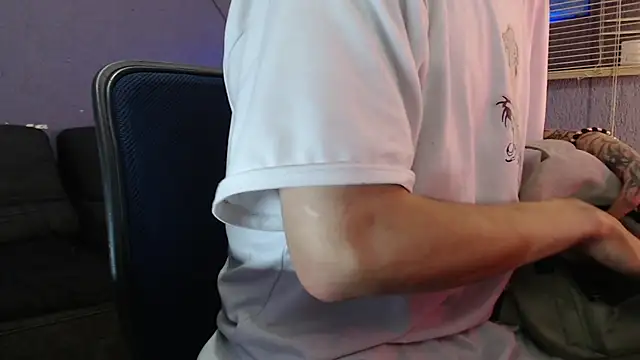 Snapshot of Andy_bapho chatting on February 16, 2026, 3:19 pm Andy bapho online show from February 16, 2026, 3:19 pm