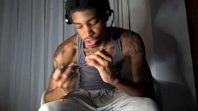 Skinnyblackman online show from September 10, 2025, 5:51 am