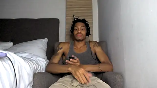 Skinnyblackman online show from May 9, 2026, 5:34 am