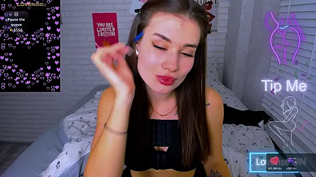 UrJoyy online show from April 16, 2026, 5:14 pm