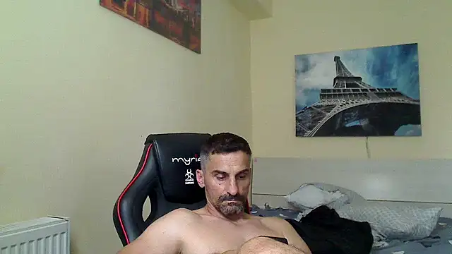 Snapshot of amydamarw chatting on July 3, 2026, 10:32 am amydamarw online show from July 3, 2026, 10:32 am