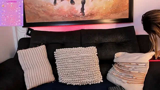 Snapshot of shannel__queen chatting on September 24, 2025, 7:17 pm shannel queen online show from September 24, 2025, 7:17 pm