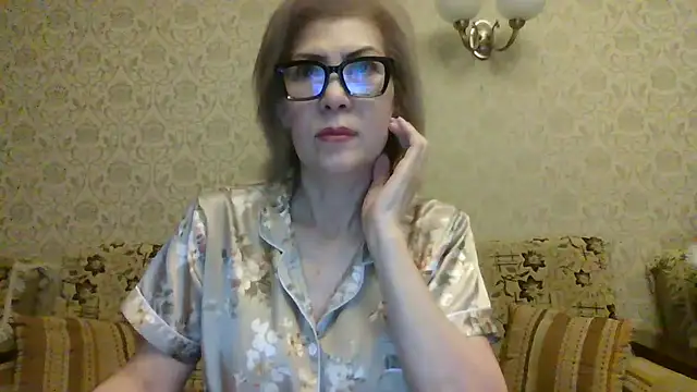 Snapshot of Elegant00Lady chatting on July 19, 2026, 6:00 pm Elegant00Lady online show from July 19, 2026, 6:00 pm