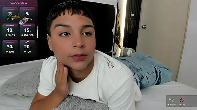 Seductivo jr online show from October 6, 2025, 3:48 am