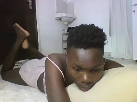 Snapshot of sexyqueen02 chatting on February 11, 2025, 1:20 am sexyqueen02 online show from February 11, 2025, 1:20 am