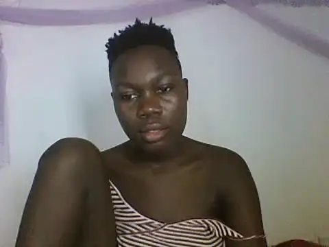 Snapshot of sexyqueen02 chatting on February 11, 2025, 10:37 am sexyqueen02 online show from February 11, 2025, 10:37 am