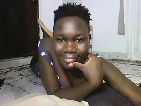 Snapshot of sexyqueen02 chatting on February 17, 2025, 1:36 am sexyqueen02 online show from February 17, 2025, 1:36 am