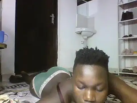 Snapshot of sexyqueen02 chatting on February 26, 2025, 4:25 am sexyqueen02 online show from February 26, 2025, 4:25 am