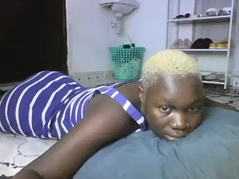 Snapshot of sexyqueen02 chatting on March 3, 2025, 1:31 am sexyqueen02 online show from March 3, 2025, 1:31 am