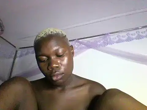 Snapshot of sexyqueen02 chatting on March 12, 2025, 11:44 pm sexyqueen02 online show from March 12, 2025, 11:44 pm