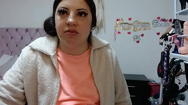 lanaqueen699 online show from October 8, 2025, 12:14 pm