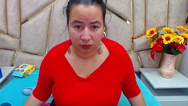 NaomyPrinces online show from February 14, 2025, 1:29 pm