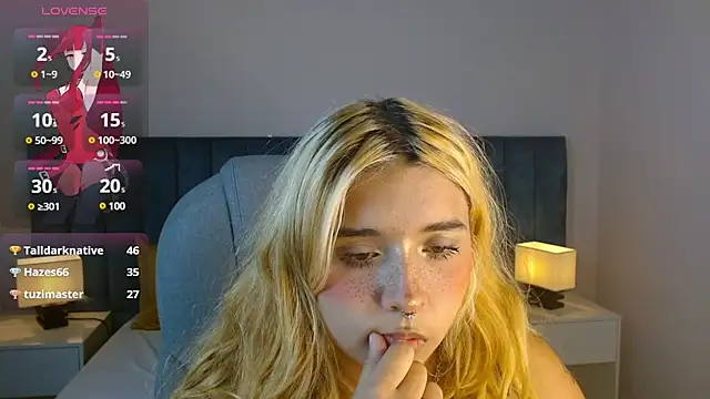 april bunnyy online show from February 18, 2025, 10:25 pm