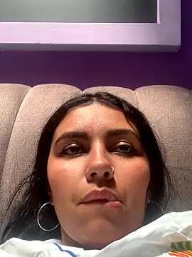 Larabrooks online show from October 7, 2025, 5:43 pm