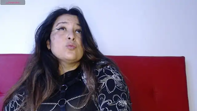 Snapshot of amydeepqueen chatting on December 12, 2024, 11:40 am amydeepqueen online show from December 12, 2024, 11:40 am